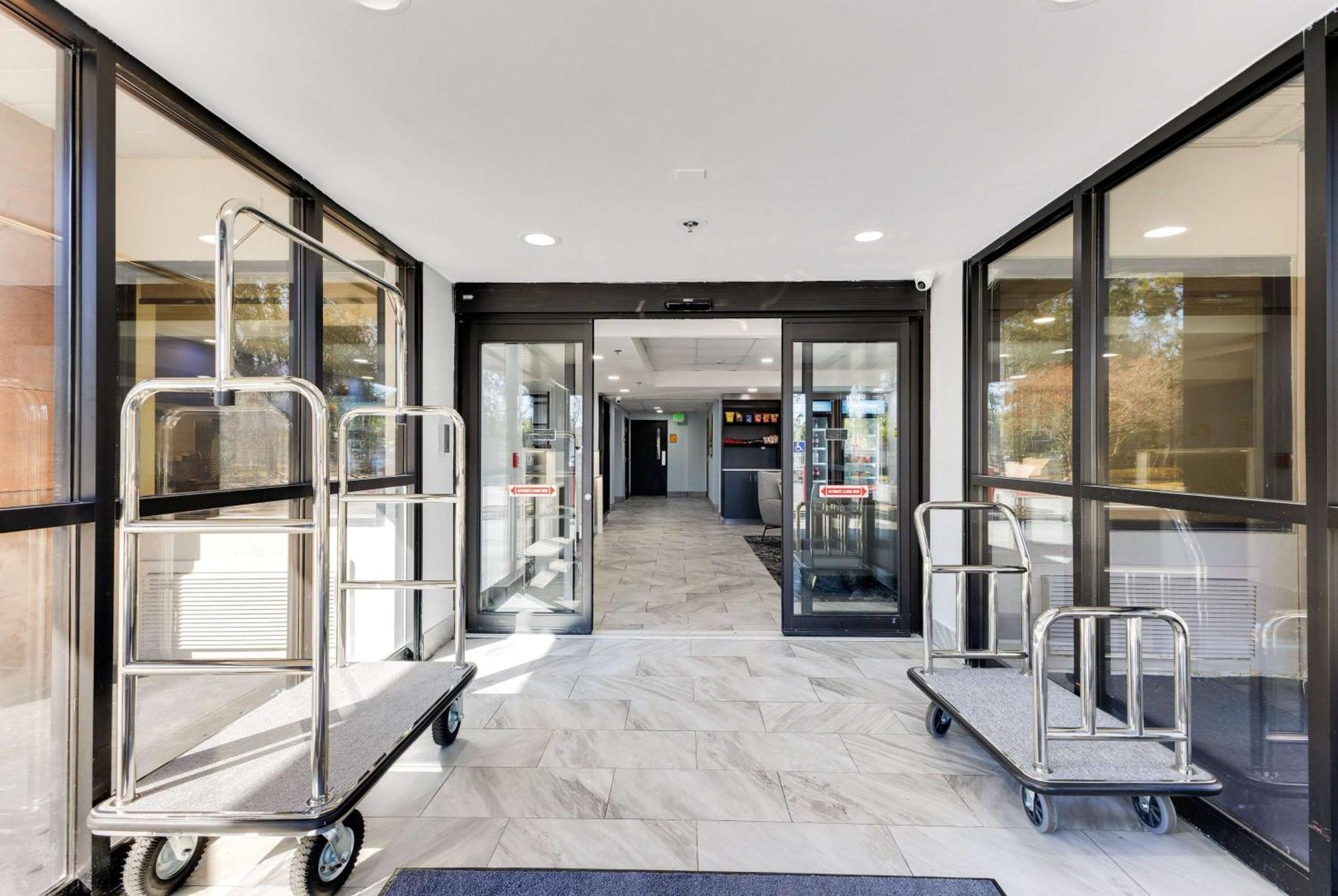 La Quinta Inn & Suites By Wyndham Jacksonville Mandarin Exterior photo