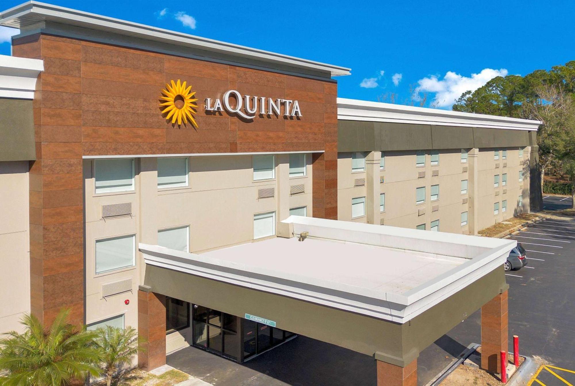 La Quinta Inn & Suites By Wyndham Jacksonville Mandarin Exterior photo